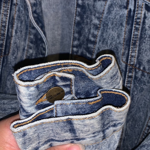 Member’s only denim Nickelodeon jacket - Picture 4 of 8